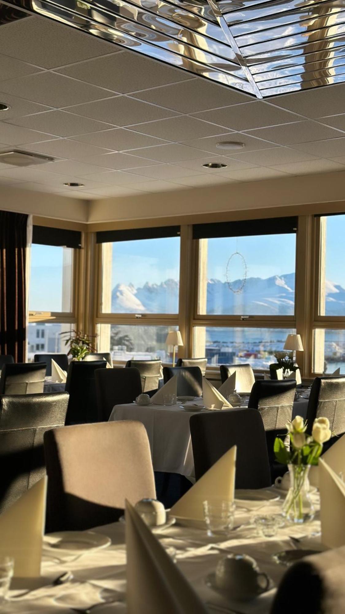 Hotell Maritim Skjervoy Exteriör bild